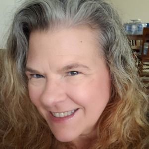 Meet your Posher, Juana